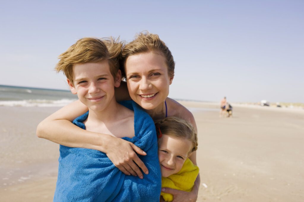 Familie strand wolin ostsee